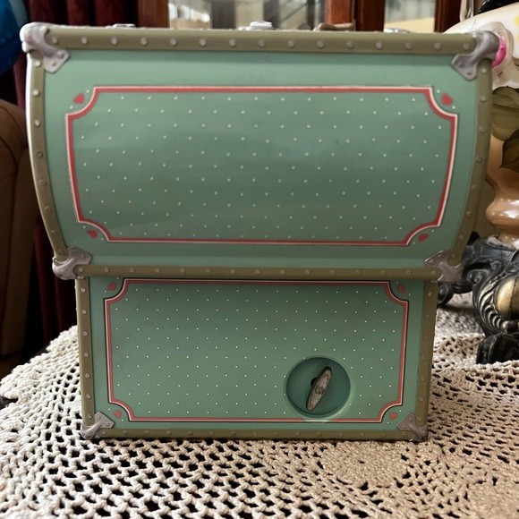 Vintage precious moments music box - Picture 3 of 5